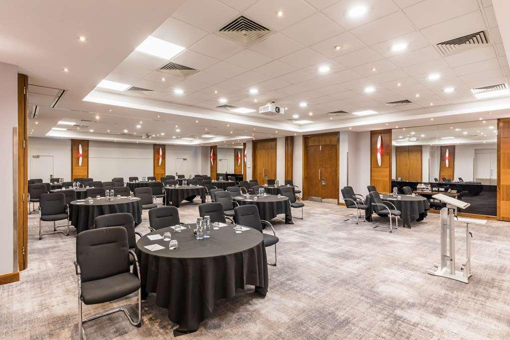 Radisson Red Hotel London Heathrow Facilități foto